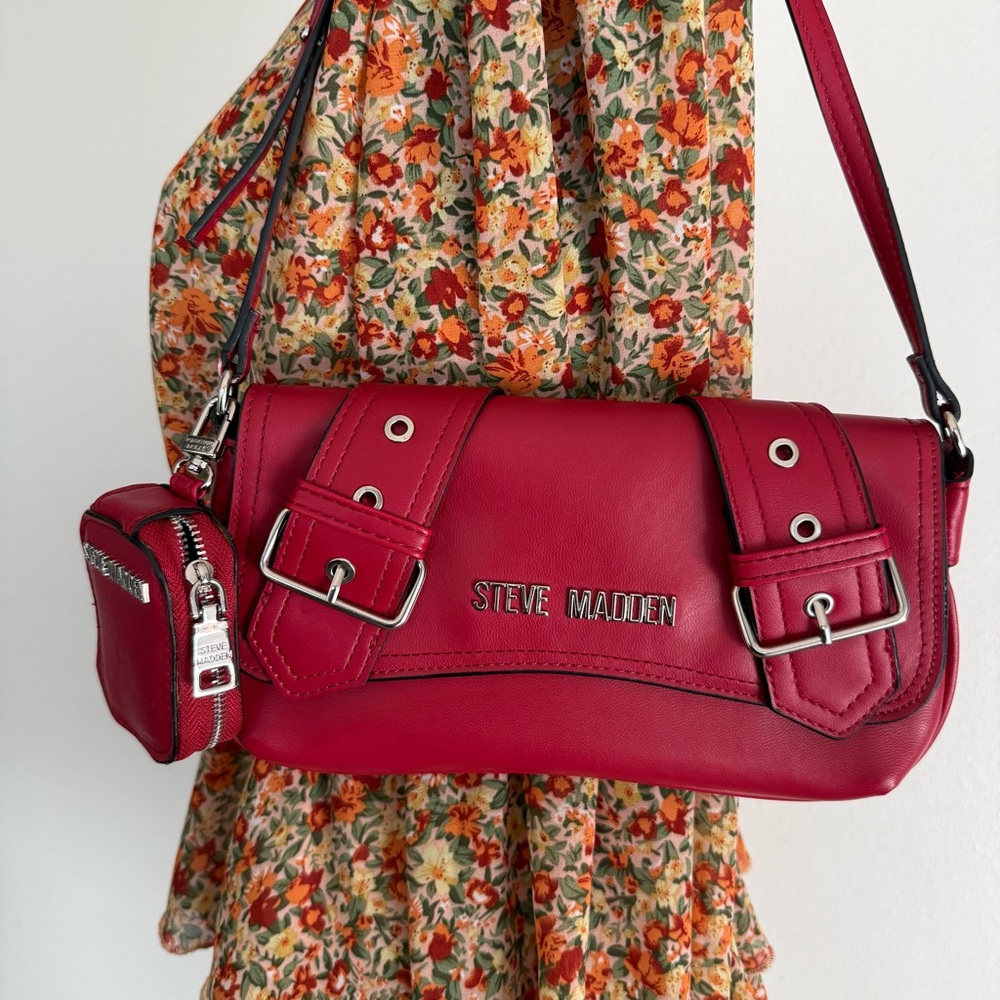 Steve Madden Red Buckle Shoulder Bag - Picture 10 of 10